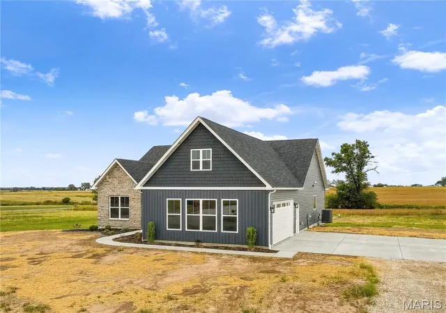 Photo 4 of Single family home for sale at 101 Prairie Trl, Old Monroe, MO 63369 | MLS# MIS26057851 | Listing updated on 2026-10-05