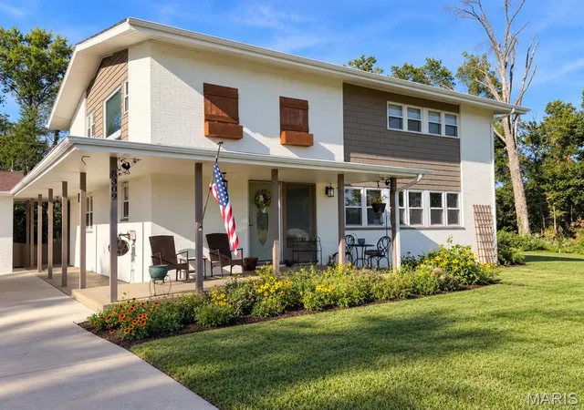 Photo 3 of Single family home for sale at 8309 Lebanon Rd, Troy, IL 62294 | MLS# MIS26057852 | Listing updated on 2026-09-13