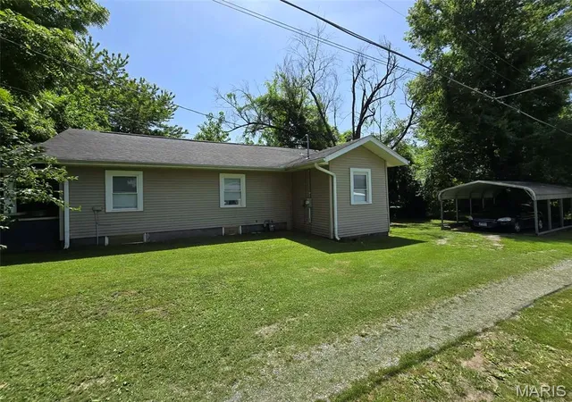 Photo 2 of Single family home for sale at 811 Elm St, Cape Girardeau, MO 63703 | MLS# MIS26057858 | Listing updated on 2026-09-08