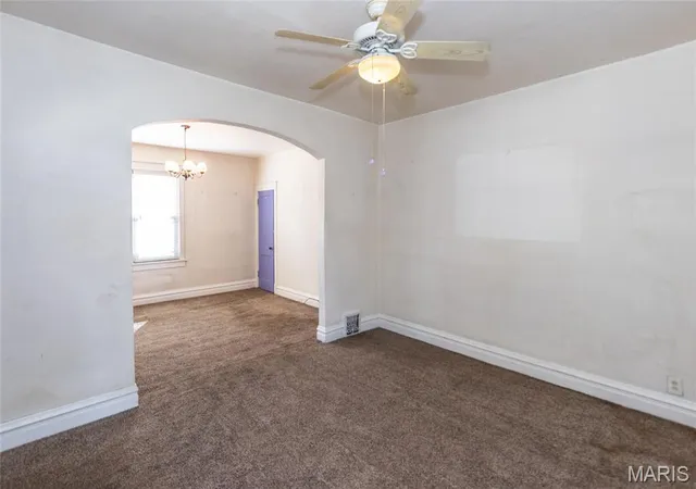 Photo 4 of Sale Pending at 6256 Hoffman Ave, Saint Louis, MO 63139 | MLS# MIS26057863 | Listing updated on 2026-10-06