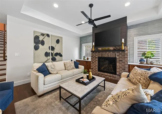 Photo 2 of Single family home for sale at 721 Simmons Ave, Saint Louis, MO 63122 | MLS# MIS26057869 | Listing updated on 2026-09-14