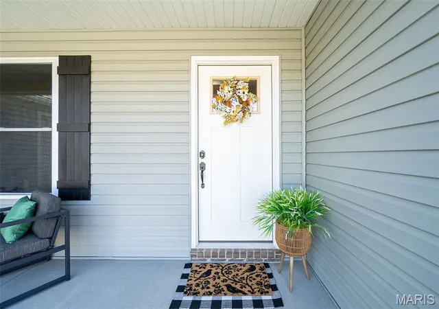 Photo 3 of Sale Pending at 108 Keagan Pl, Gerald, MO 63037 | MLS# MIS26057890 | Listing updated on 2026-09-21