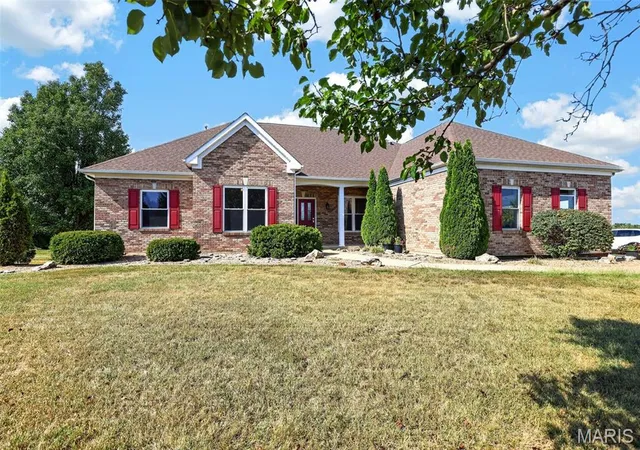 Photo 1 of Single family home for sale at 151 Southfield Dr, Moscow Mills, MO 63362 | MLS# MIS26057893 | Listing updated on 2026-10-04
