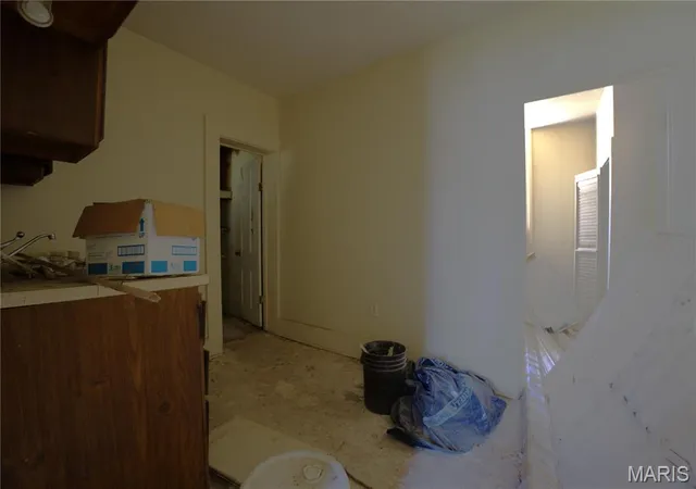 Photo 4 of Multi family home for sale at 401 Kentucky St, Louisiana, MO 63353 | MLS# MIS26057895 | Listing updated on 2026-09-19