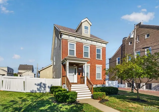 Photo 2 of Single family home for sale at 3717 Tennessee Ave, Saint Louis, MO 63118 | MLS# MIS26057903 | Listing updated on 2026-09-20