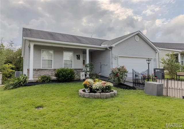 Single family home for sale at 312 Arbor Cir, Jackson, MO 63755 | MLS# MIS26057906