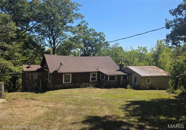 Photo 1 of Single family home for sale at 262 Collins Ln, Ironton, MO 63650 | MLS# MIS26057912 | Listing updated on 2026-09-25