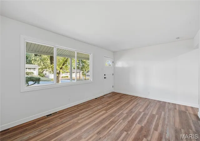 Photo 2 of Single family home for sale at 1808 Hudson Rd, Saint Louis, MO 63136 | MLS# MIS26057931 | Listing updated on 2026-10-27