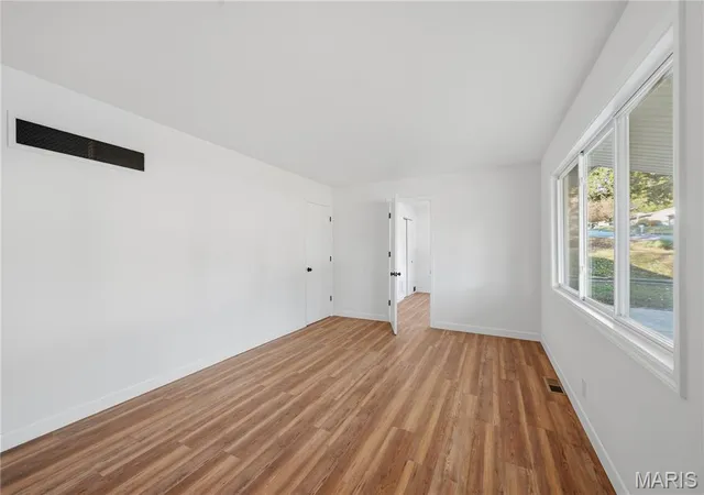 Photo 3 of Single family home for sale at 1808 Hudson Rd, Saint Louis, MO 63136 | MLS# MIS26057931 | Listing updated on 2026-10-27