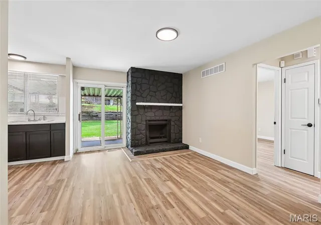 Photo 2 of Single family home for sale at 11953 El Camara Dr, Florissant, MO 63033 | MLS# MIS26057934 | Listing updated on 2026-09-17