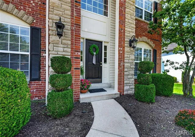 Photo 1 of Single family home for sale at 414 Gillham Ct, Ballwin, MO 63021 | MLS# MIS26057947 | Listing updated on 2026-10-09
