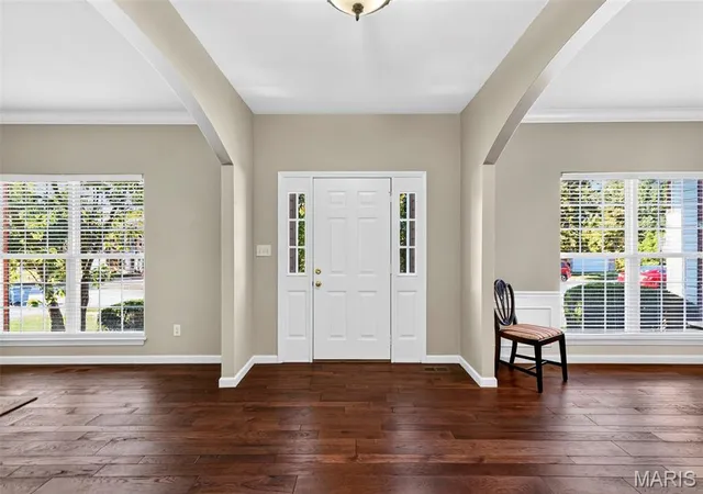 Photo 2 of Single family home for sale at 414 Gillham Ct, Ballwin, MO 63021 | MLS# MIS26057947 | Listing updated on 2026-10-09