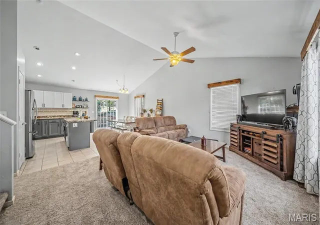 Photo 3 of Sale Pending at 15804 Trace Dr, Saint Robert, MO 65584 | MLS# MIS26057951 | Listing updated on 2026-09-13