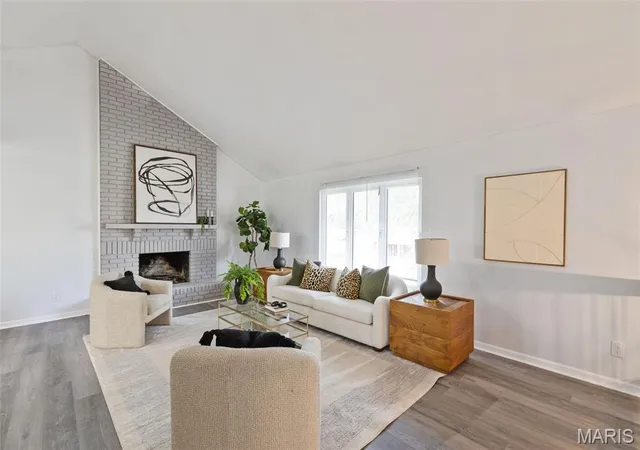 Photo 4 of Single family home for sale at 12897 Nimes Dr, Saint Louis, MO 63141 | MLS# MIS26058001 | Listing updated on 2026-09-14