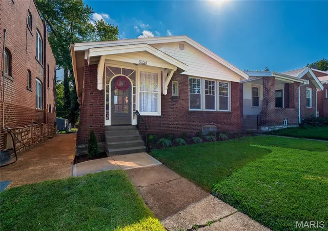 Photo 1 of Single family home for sale at 4154 Humphrey St, Saint Louis, MO 63116 | MLS# MIS26058014 | Listing updated on 2026-09-16