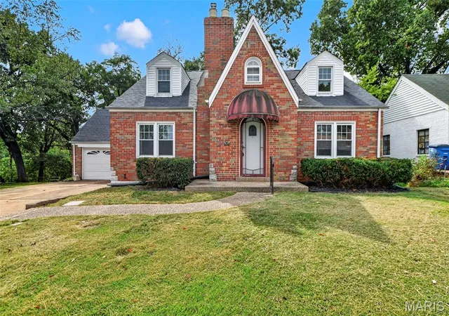 Photo 1 of Single family home for sale at 7126 Florian Ave, Saint Louis, MO 63121 | MLS# MIS26058023 | Listing updated on 2026-10-02