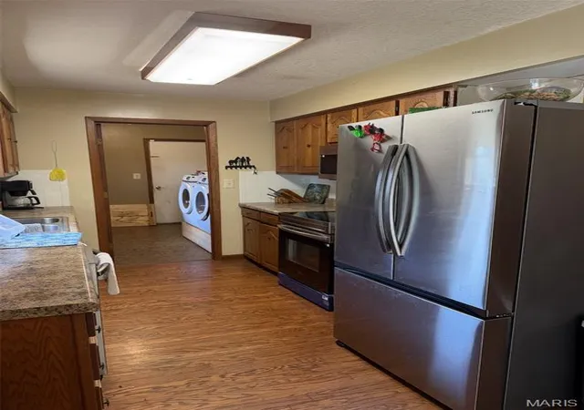 Photo 2 of Single family home for sale at 230 Planeview Ave, Lebanon, MO 65536 | MLS# MIS26058024 | Listing updated on 2026-09-19