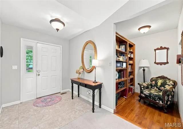 Photo 3 of Single family home for sale at 16337 Centerpointe Dr, Wildwood, MO 63040 | MLS# MIS26058025 | Listing updated on 2026-09-27