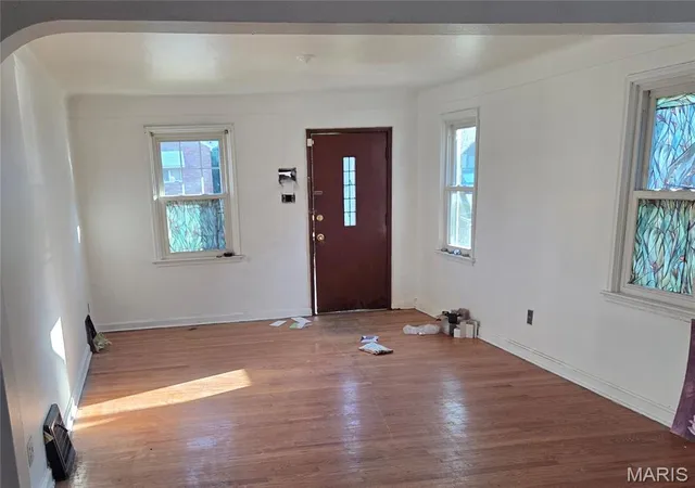 Photo 3 of Single family home for sale at 6990 Edison Ave, Saint Louis, MO 63121 | MLS# MIS26058036 | Listing updated on 2026-10-07
