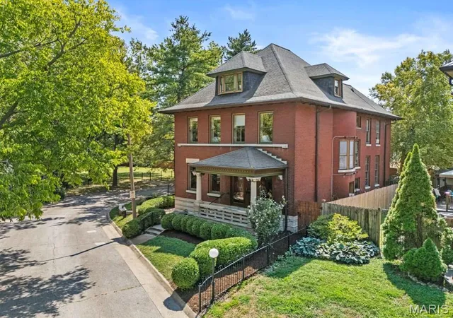 Photo 2 of Single family home for sale at 3248 Copelin Ave, Saint Louis, MO 63104 | MLS# MIS26058039 | Listing updated on 2026-09-29
