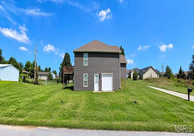 Photo 3 of Single family home for sale at 119 Sun Valley Ct, Jackson, MO 63755 | MLS# MIS26058040 | Listing updated on 2026-09-19