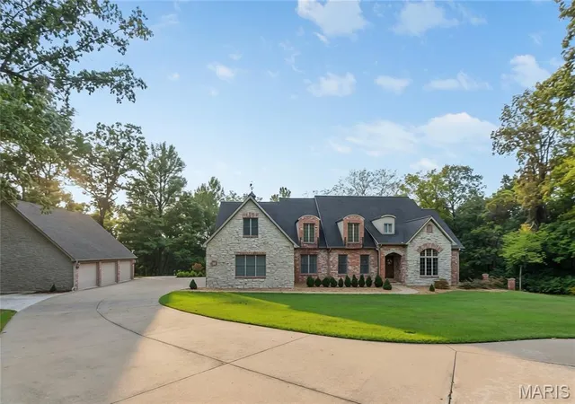 Photo 3 of Single family home for sale at 182 Cornerstone Dr, Cape Girardeau, MO 63701 | MLS# MIS26058042 | Listing updated on 2026-09-16