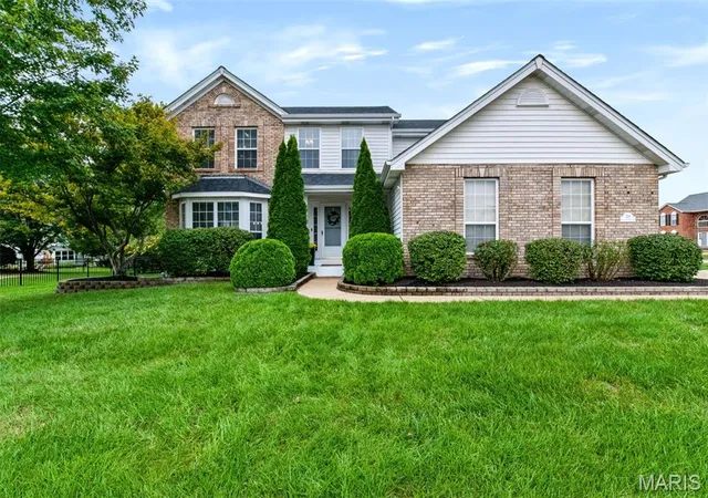 Photo 1 of Sale Pending at 209 Harbour Pointe Dr, Wildwood, MO 63040 | MLS# MIS26058045 | Listing updated on 2026-10-06