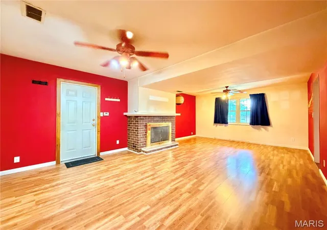 Photo 3 of Single family home for sale at 409 Kensington Dr, Belleville, IL 62223 | MLS# MIS26058054 | Listing updated on 2026-09-22