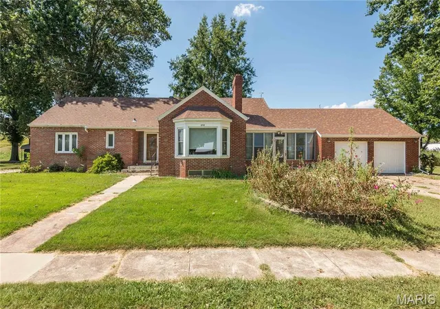 Photo 1 of Single family home for sale at 2117 Plymouth, Mount Sterling, MO 65062 | MLS# MIS26058068 | Listing updated on 2026-10-02