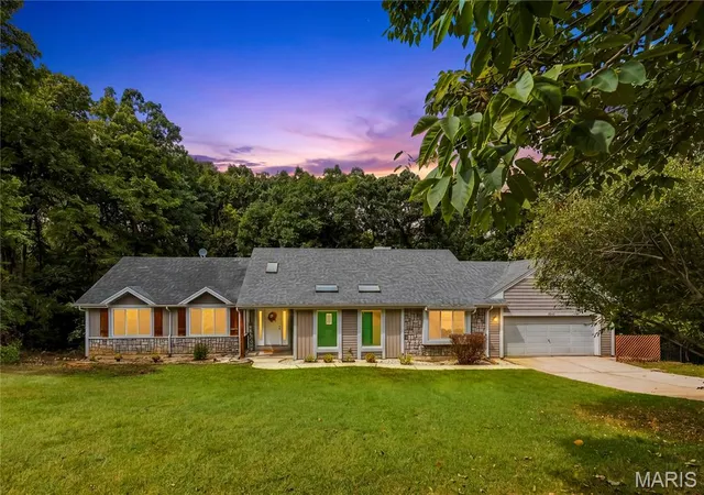 Photo 2 of Single family home for sale at 18409 Woodland Meadows Dr, Wildwood, MO 63038 | MLS# MIS26058081 | Listing updated on 2026-09-29