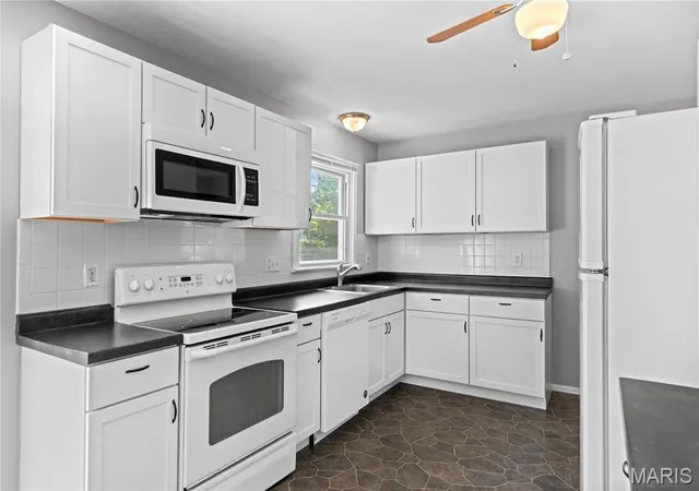 Photo 2 of Single family home for sale at 12728 Foxhound Dr, Maryland Heights, MO 63043 | MLS# MIS26058085 | Listing updated on 2026-09-13
