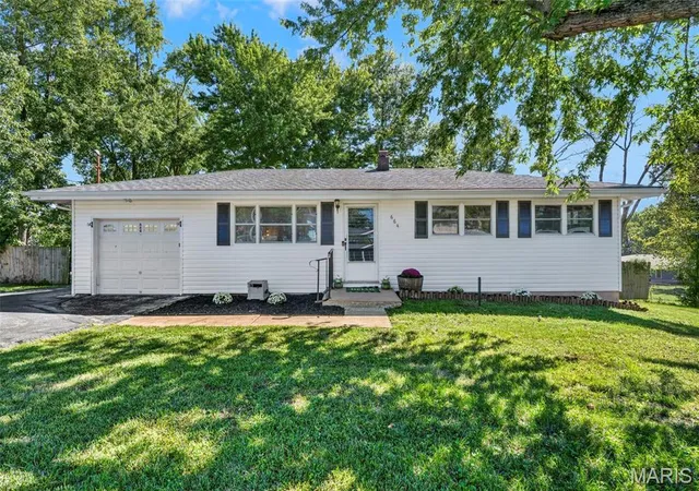 Photo 1 of Single family home for sale at 664 Dornseif Dr, Arnold, MO 63010 | MLS# MIS26058086 | Listing updated on 2026-10-03