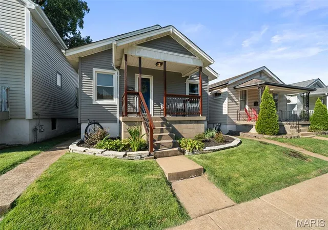 Photo 2 of Single family home for sale at 5424 Blow St, Saint Louis, MO 63109 | MLS# MIS26058098 | Listing updated on 2026-09-14