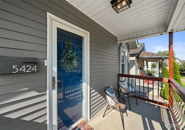 Photo 3 of Single family home for sale at 5424 Blow St, Saint Louis, MO 63109 | MLS# MIS26058098 | Listing updated on 2026-09-14
