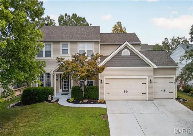 Photo 1 of Single family home for sale at 708 Brk Manor Ct, Lake Saint Louis, MO 63367 | MLS# MIS26058114 | Listing updated on 2026-09-25