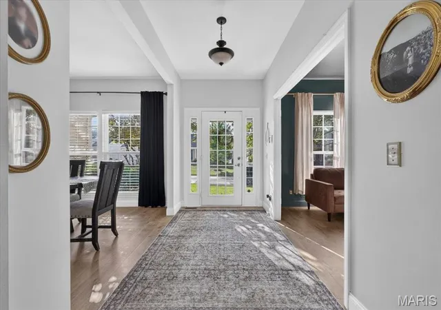 Photo 3 of Single family home for sale at 708 Brk Manor Ct, Lake Saint Louis, MO 63367 | MLS# MIS26058114 | Listing updated on 2026-09-25