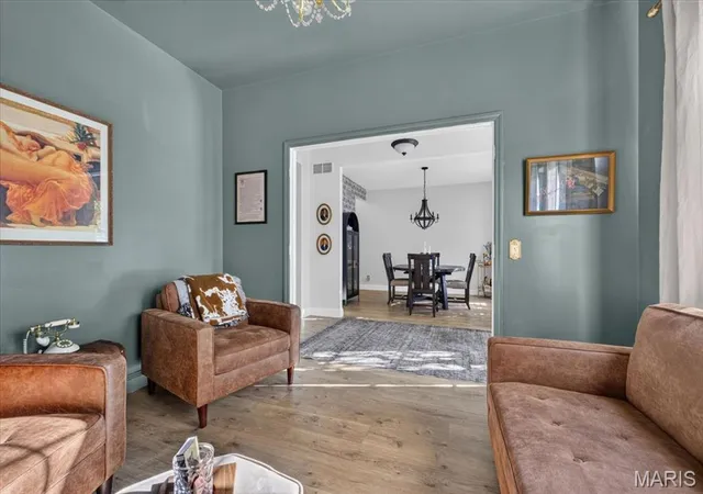 Photo 4 of Single family home for sale at 708 Brk Manor Ct, Lake Saint Louis, MO 63367 | MLS# MIS26058114 | Listing updated on 2026-09-25