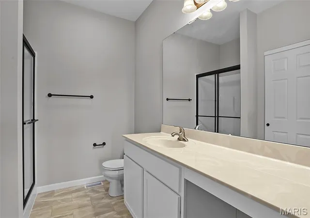 Photo 4 of Single family home for sale at 2332 Fiddler's Close Rd, Washington, MO 63090 | MLS# MIS26058132 | Listing updated on 2026-10-18
