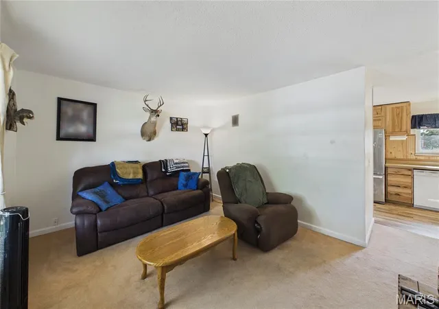 Photo 3 of Sale Pending at 2552 Medford Dr, High Ridge, MO 63049 | MLS# MIS26058136 | Listing updated on 2026-10-02