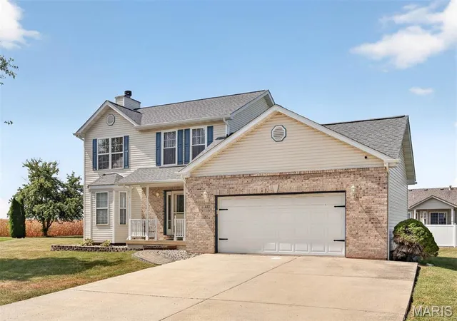 Photo 2 of Single family home for sale at 417 Marty Graten Ct, Hamel, IL 62046 | MLS# MIS26058146 | Listing updated on 2026-09-13