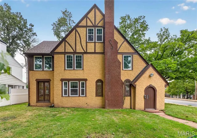 Single family home for sale at 479 Catalina Ave, Saint Louis, MO 63119 | MLS# MIS26058159