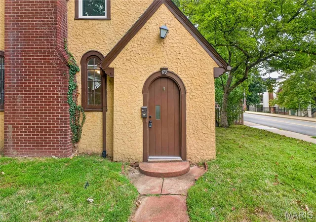 Photo 3 of Single family home for sale at 479 Catalina Ave, Saint Louis, MO 63119 | MLS# MIS26058159 | Listing updated on 2026-10-01
