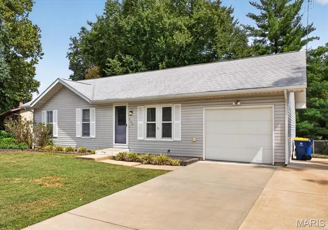Photo 3 of Single family home for sale at 529 E 11th Street, Washington, MO 63090 | MLS# MIS26058174 | Listing updated on 2026-09-20