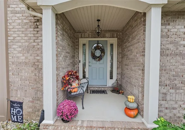 Photo 3 of Single family home for sale at 2614 Meridian Lake Dr, Belleville, IL 62221 | MLS# MIS26058190 | Listing updated on 2026-09-28