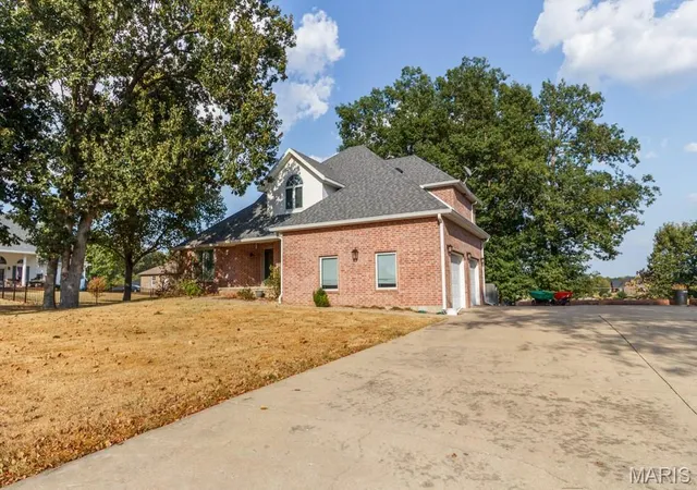 Photo 2 of Single family home for sale at 2420 Candlebark Ln, Lebanon, MO 65536 | MLS# MIS26058195 | Listing updated on 2026-09-22