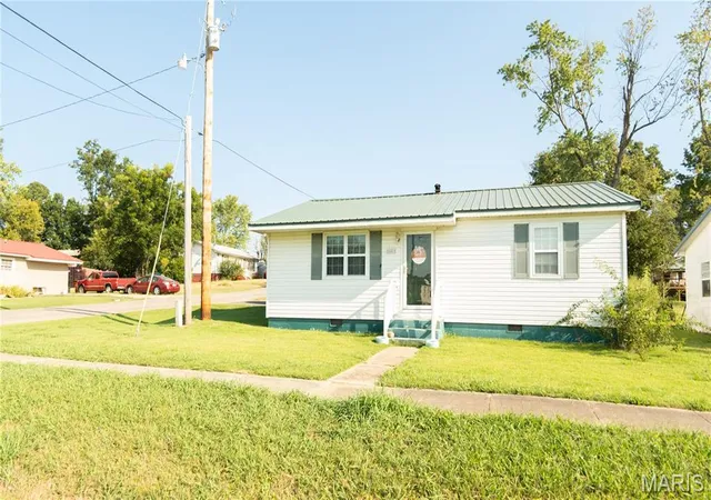 Photo 1 of Single family home for sale at 601 E Richardson Ave, Puxico, MO 63960 | MLS# MIS26058209 | Listing updated on 2026-10-20