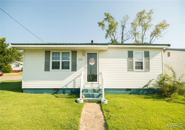 Photo 2 of Single family home for sale at 601 E Richardson Ave, Puxico, MO 63960 | MLS# MIS26058209 | Listing updated on 2026-10-20