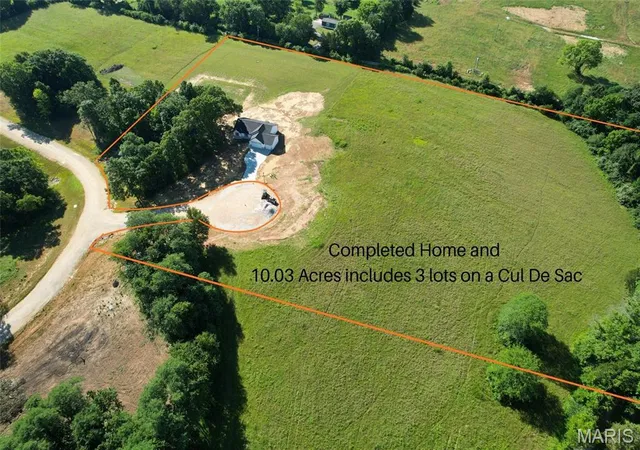 Photo 2 of Single family home for sale at 15 Oakview Ct, Troy, MO 63379 | MLS# MIS26058239 | Listing updated on 2026-09-14