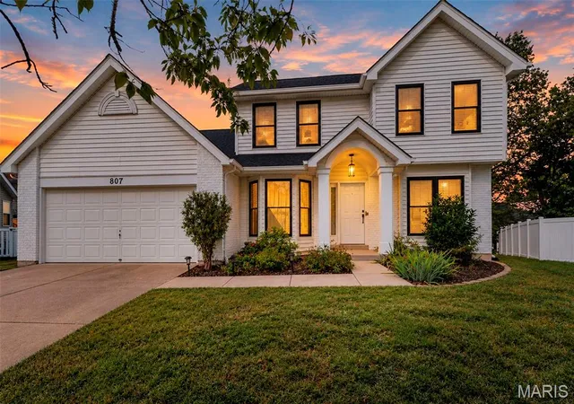 Photo 1 of Single family home for sale at 807 Kylewood Pl, Ballwin, MO 63021 | MLS# MIS26058247 | Listing updated on 2026-10-18