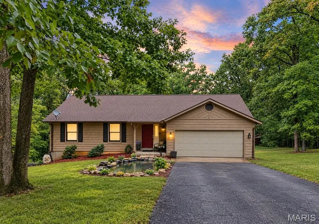 Photo 1 of Single family home for sale at 8431 Fawn Hl Ln, House Springs, MO 63051 | MLS# MIS26058251 | Listing updated on 2026-10-06